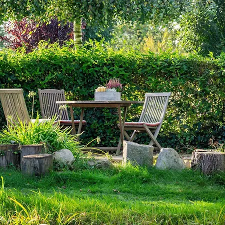 Karla - Stilvolles Mit Terrasse Und Garten منزل للإقامة